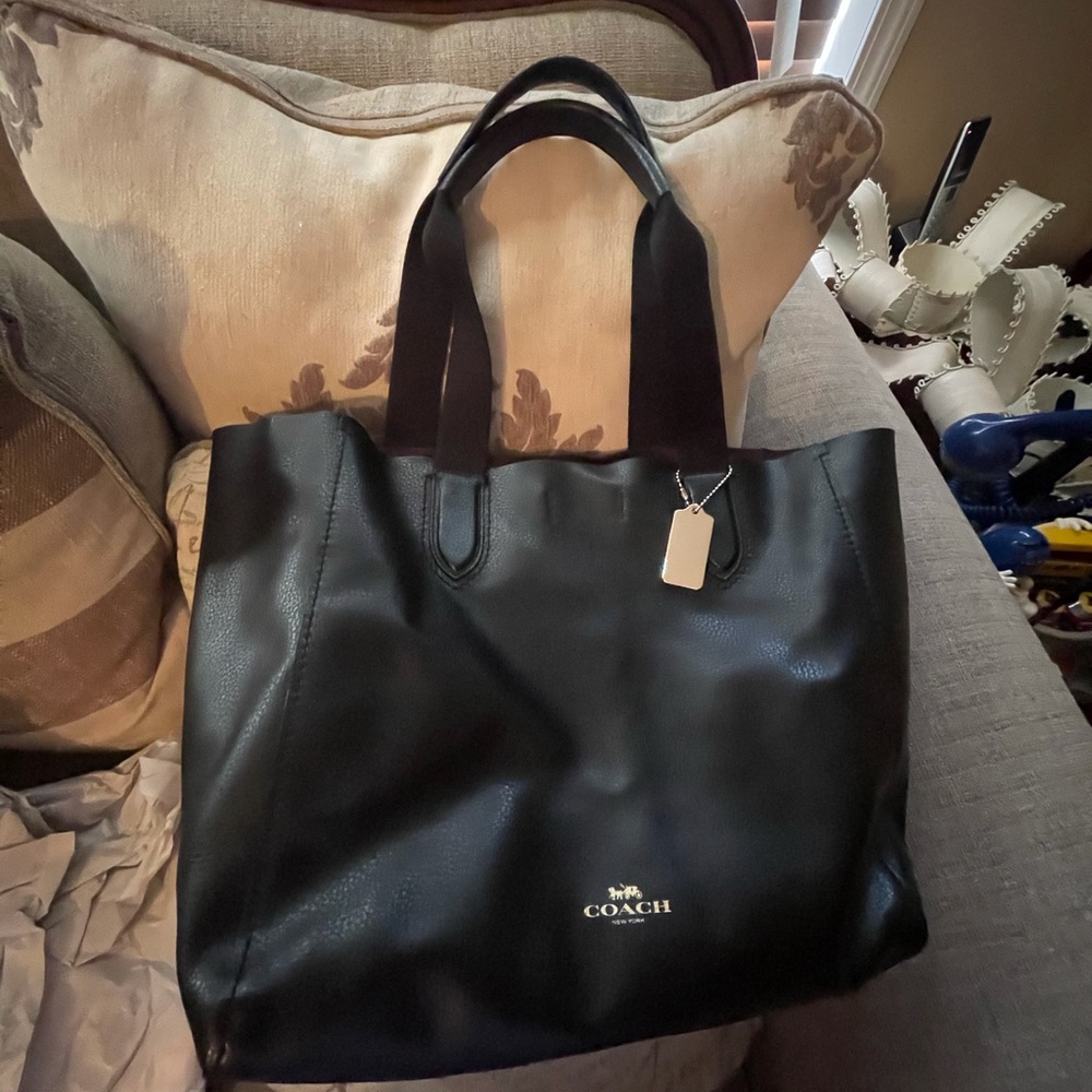 Coach tote
